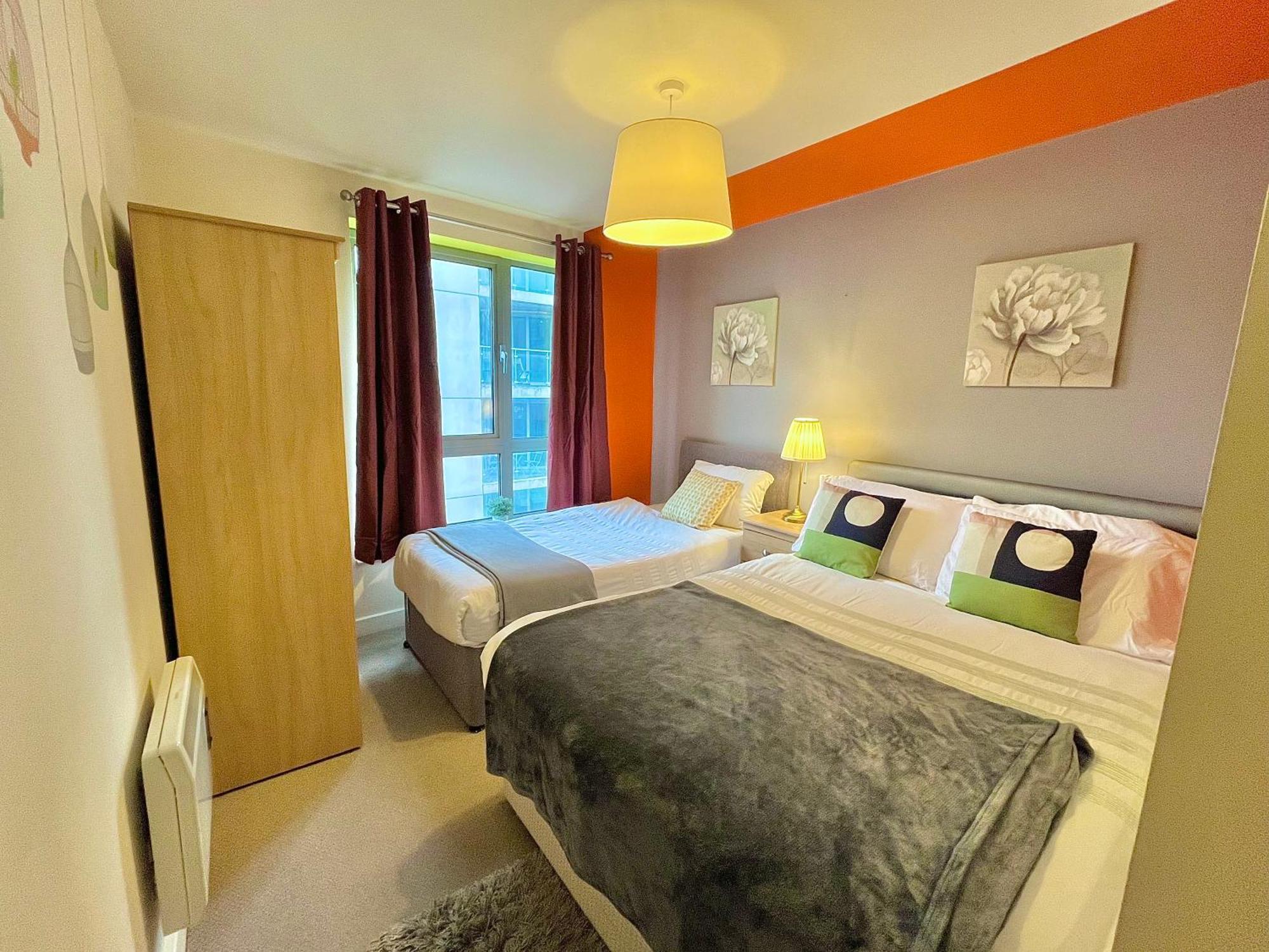 Skyview Apartment By Noknokstay - City Centre With Parking - Group, Family, Business Sheffield Exterior photo
