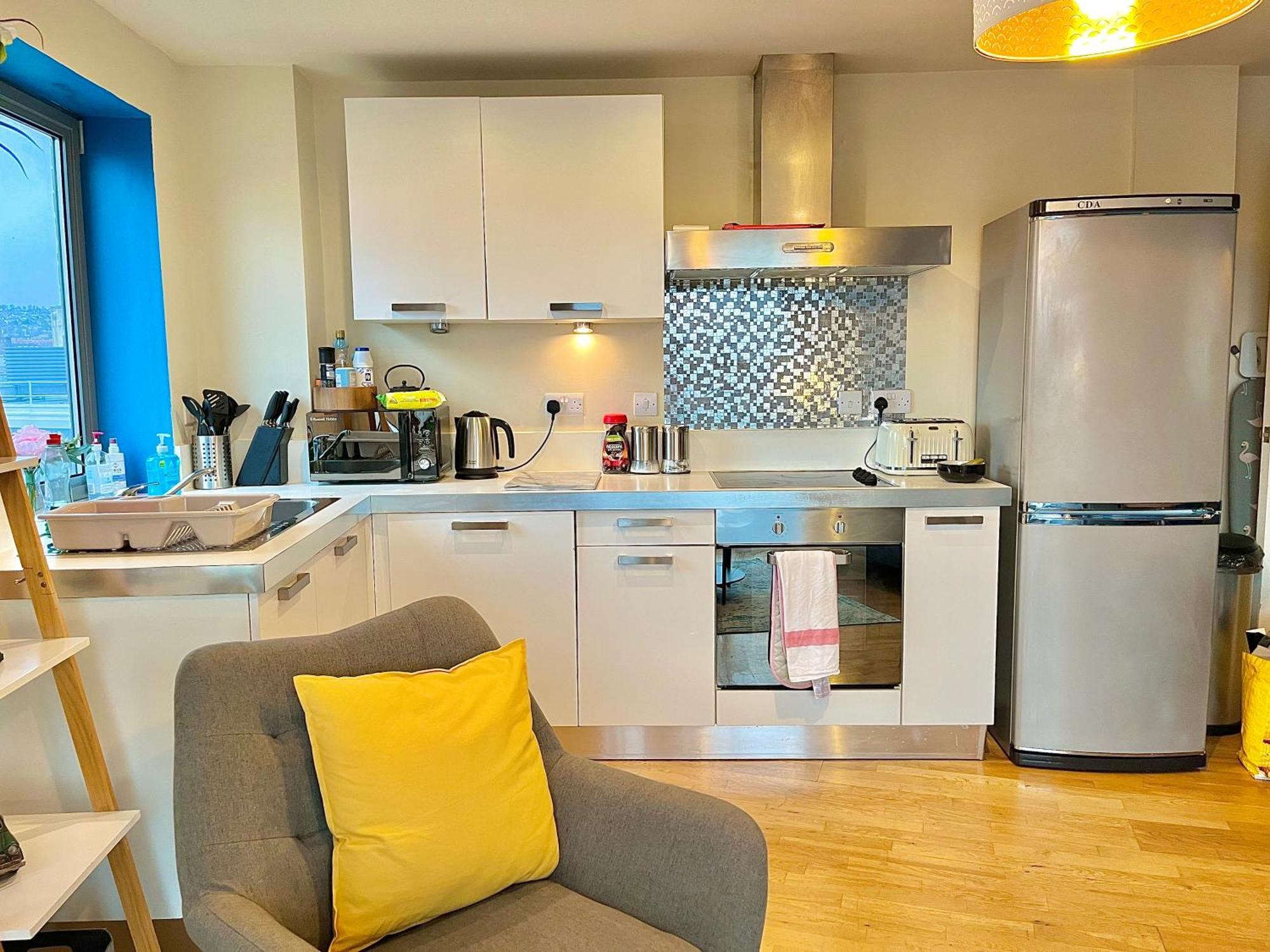 Skyview Apartment By Noknokstay - City Centre With Parking - Group, Family, Business Sheffield Exterior photo