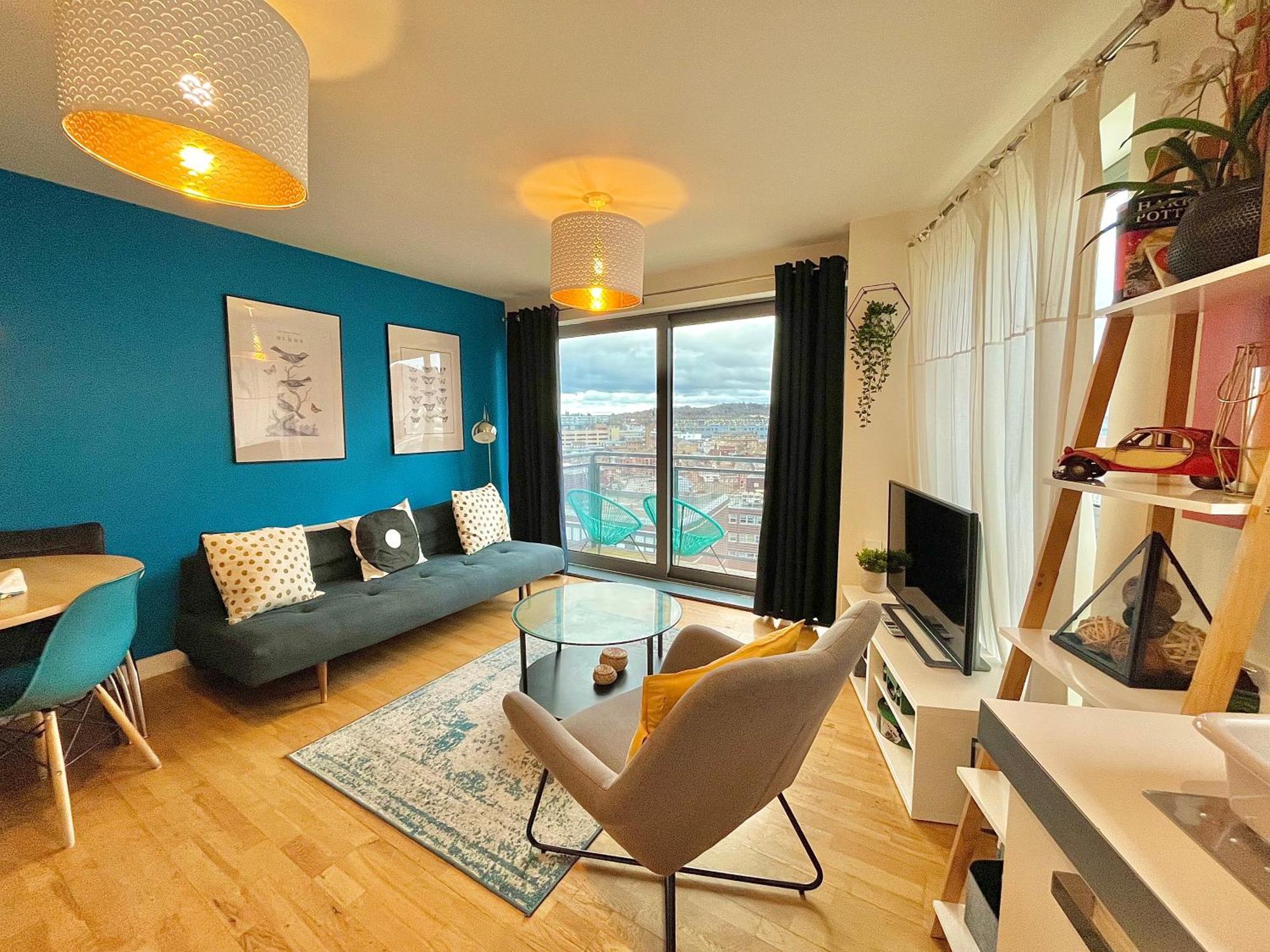 Skyview Apartment By Noknokstay - City Centre With Parking - Group, Family, Business Sheffield Exterior photo